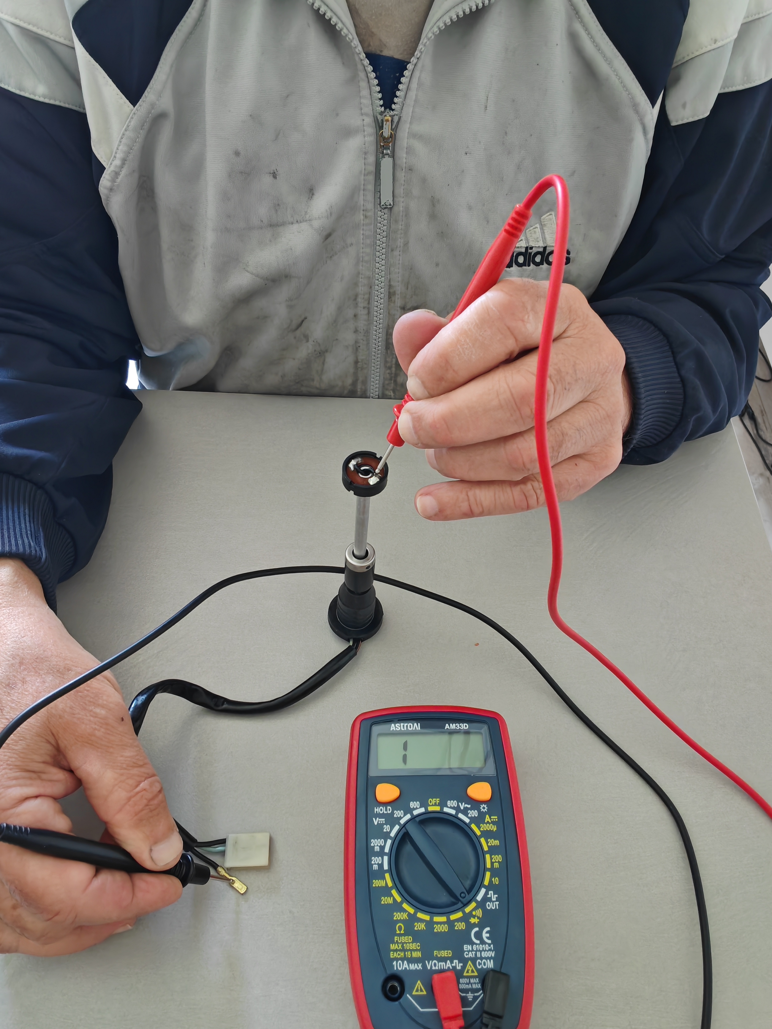 SONDE HUILE TEST.jpg
